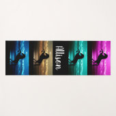 ブラックホースパープル、ブルー、ティール（緑がかった色）、ゴールデンスカイ&ウォーター ヨガマット (正面(横))