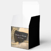 ブラックボウタイと白結婚真珠 フェイバーボックス (オープン)