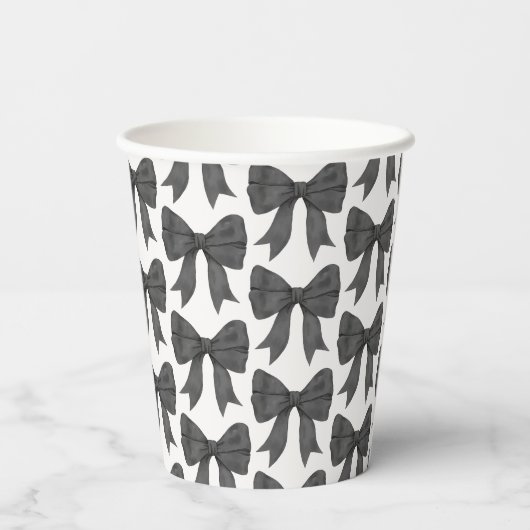 ブラックボウベイビーまたはブライズシャワー、誕生日パーティー 紙コップ (裏面)