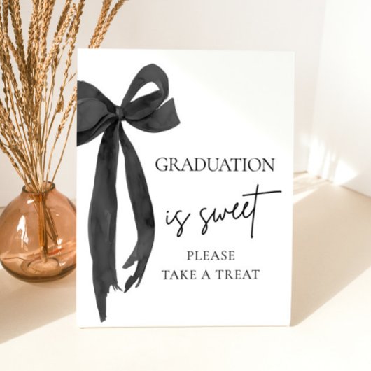 ブラックボウ卒業式は甘いお願いごちそうさま 台座サイン