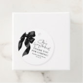 ブラックボウ彼女は結び目のブライダルシャワー フェイバータグ (インサイチュ)