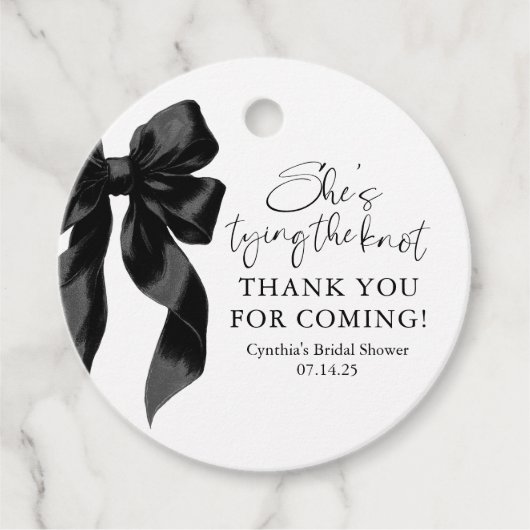 ブラックボウ彼女は結び目のブライダルシャワー フェイバータグ (正面)