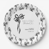 ブラックボウ彼女は結び目のブライダルシャワー ペーパープレート (正面)