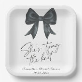 ブラックボウ彼女は結び目ブライダルシャワー ペーパープレート (正面)