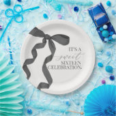 ブラックボウSweet sixteenバースデーパーティードコール ペーパープレート (パーティー)