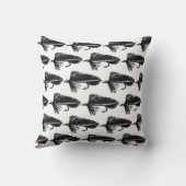 ブラックマトゥカトラウトフライ差出人住所ラベルスロー クッション (裏面)