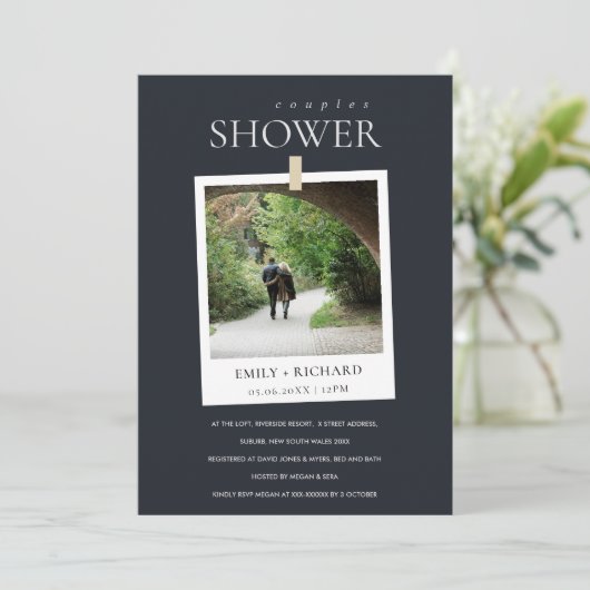 ブラックミニマルカスタムフォトカップルのシャワー招待状 サンキューカード (スタンド正面)
