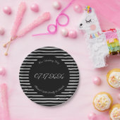 ブラックメダリオンアクセントタイポグラフィ ペーパープレート (パーティー)