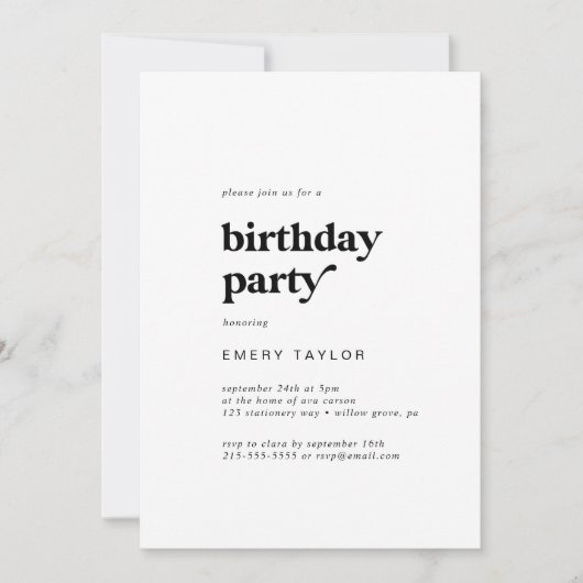 ブラックモダンタイポグラフィ誕生日パーティー 招待状 (正面)