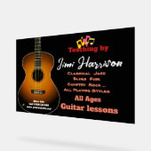 ブラックモダンホルツ・ギター・スクールのアクリル看板 アクリルサイン (傾斜)