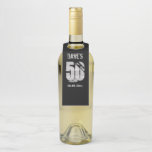 ブラックモダン・グレイ50th Any Birthday Party Pavies ボトルネックタグ<br><div class="desc">黒モダン灰色50th任意の誕生日パーティーはボトルハンガーラベルを好む</div>