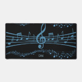 ブラックモノグラムに関するブルーミュージックノート デスクマット (正面)