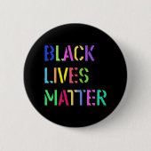 ブラックライフズマテカラフルルステンシルデザイン01 缶バッジ (正面)