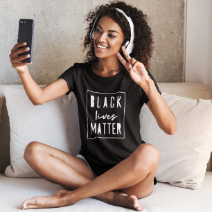 ブラックライフズ問題 BLMレースの平等モダン Tシャツ