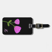 ブラックラゲージタグにピンクの花 ラゲッジタグ (正面横)
