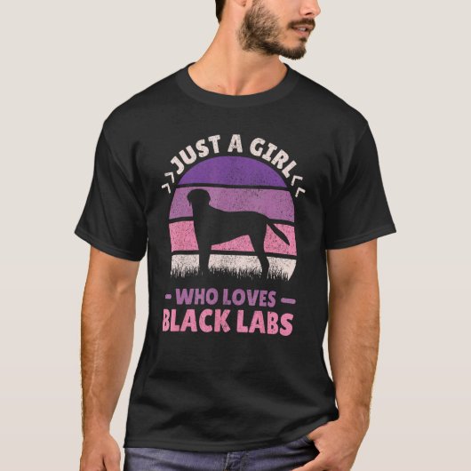 ブラックラブを愛する女の子 ラブラドール好き Tシャツ (正面)