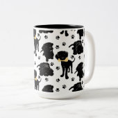 ブラックラブラドールレトリエバーパピーズ ツートーンマグカップ (正面右)