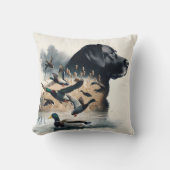 ブラックラブラドールレトリバーとアヒル クッション (正面)