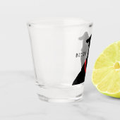 ブラックラブラドールレトリーバー犬のモノグラム名 ショットグラス (左)