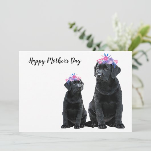 ブラックラブラドール母の日 – かわいい犬ママ子犬 シーズンカード (スタンド正面)