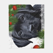 ブラックラボクリスマス – かわいい犬の子犬のラブラドール フリースブランケット (正面)