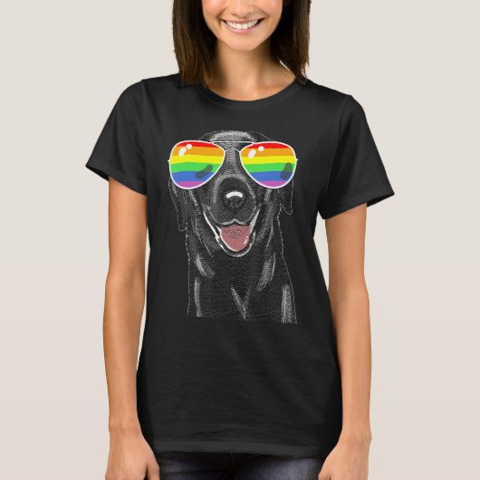 ブラックラボドッグゲイプライドフラッグサングラスLGBT Tシャツ (正面)