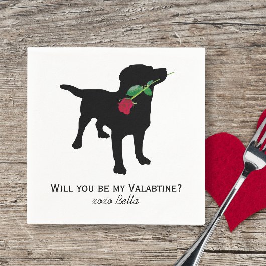 ブラックラボバレンタインドッグホールディングレッドローズ スタンダードカクテルナプキン