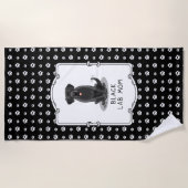 ブラックラボママ(ラブラドールレトリバーママ)かわいい犬 ビーチタオル (正面)