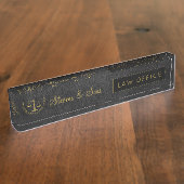 ブラックレザーと金ゴールド |ロゴ・ネーム法律事務所 デスクネームプレート (側面)