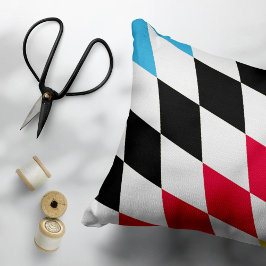 ブラックレッドイエローブルーバイエルダイヤモンド国旗のパターン アクセントクッション