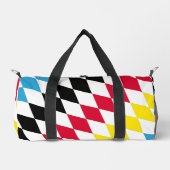 ブラックレッドイエローブルーバイエルダイヤモンド国旗のパターン ダッフルバッグ (正面)