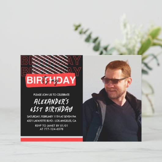 ブラックレッドフォトメンズ61歳の誕生日招待状 招待状 (スタンド正面)