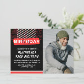 ブラックレッドフォトメンズ73歳の誕生日招待状 招待状 (スタンド正面)