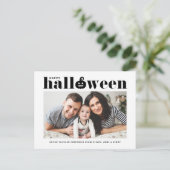 ブラックレトロタイポグラフィフォトハッピーハローウィン 案内ポストカード (スタンド正面)