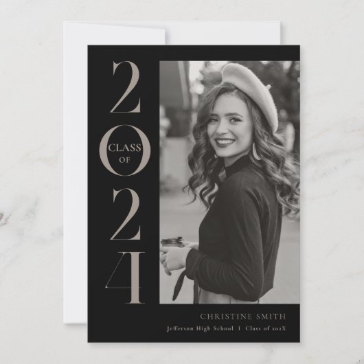 ブラックレトロタイポグラフィ写真卒業 案内状 (正面)