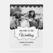 ブラックレースパーソナライズフォトウェディングウェルカム アクリルサイン (正面)