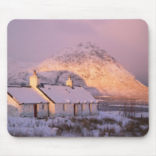 ブラックロックコテージ、グレンコー、スコットランド2高地 マウスパッド (正面)