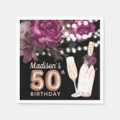 ブラックワインラグジュアリー50誕生日 パーソナライズされた スタンダードカクテルナプキン (正面)