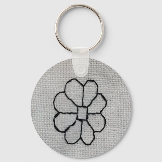 ブラックワーク刺繍キーチェーン キーホルダー (正面)