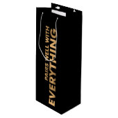 ブラック上のすべての文字ゴールドフォイルとペア ワインギフトバッグ (正面アングル)