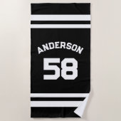 ブラック名前をカスタムする&ナンバースポーツファン ビーチタオル (正面)