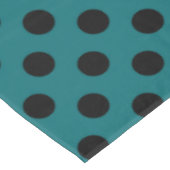 ブラック水玉模様オンティール（緑がかった色） テーブルクロス (アングル)