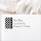 ブラック水玉模様カスタム差出人住所ラベル ラベル (インサイチュ)