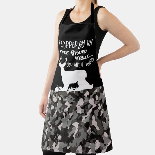 ブラック迷彩柄ディア狩りおもしろい引用文バック エプロン (インサイチュ)