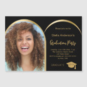 ブラック金ゴールドフォトアーチ卒業2025 マグネット招待状 (正面)