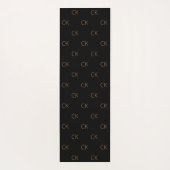 ブラック金ゴールドモノグラムイニシャルモダンエレガント ヨガマット (裏面)