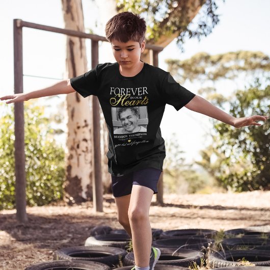 ブラック金ゴールド葬儀写真追悼碑 Tシャツ