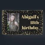 ブラック金ゴールド18th Birthday Party写真 横断幕<br><div class="desc">グラマエレガントラスなブラック18thバースデーパーティーの金ゴールドグリッターのフォトバナー。写真、名誉のゲストの名前と年齢でパーソナライズ。任意の年齢でカスタマイズ可能。</div>