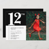 ブラック12th誕生日の招待状シックな女の子の写真 招待状 (正面/裏面)