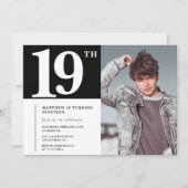 ブラック19歳の誕生日招待状モダンシック写真 招待状 (正面)